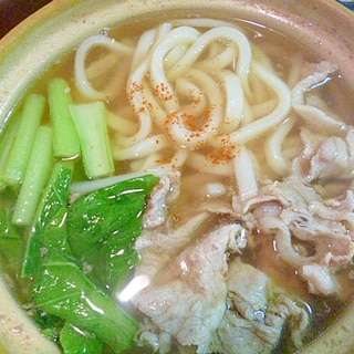 土鍋で簡単♪豚肉と大根の葉の鍋焼きうどん